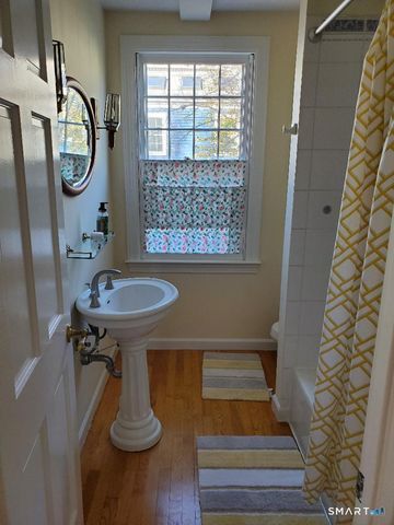 19 Grand Avenue, New Haven, CT 06513
