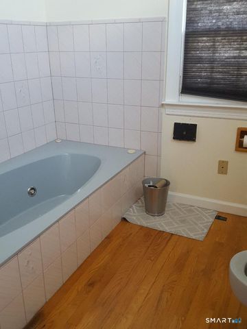 19 Grand Avenue, New Haven, CT 06513