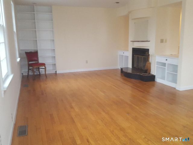 19 Grand Avenue, New Haven, CT 06513