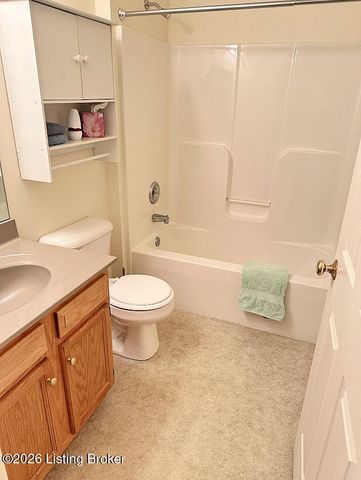 11317 Ridge Lake Dr, Louisville, KY 40272