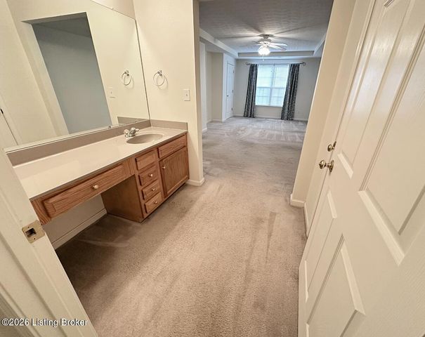 11317 Ridge Lake Dr, Louisville, KY 40272