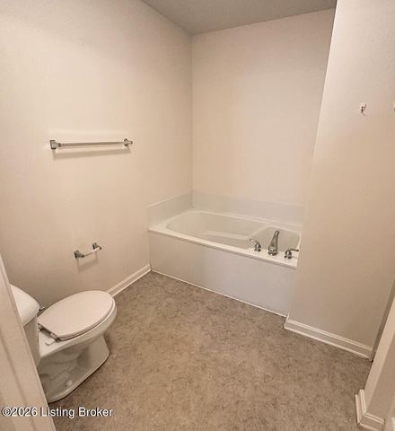 11317 Ridge Lake Dr, Louisville, KY 40272