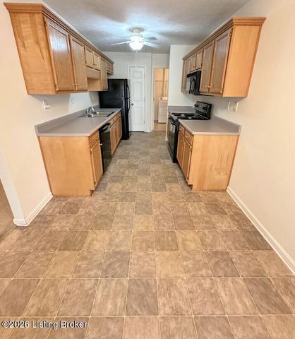 11317 Ridge Lake Dr, Louisville, KY 40272