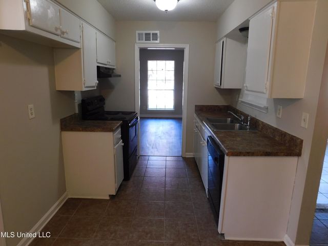 2775 Normandy Cove, Horn Lake, MS 38637