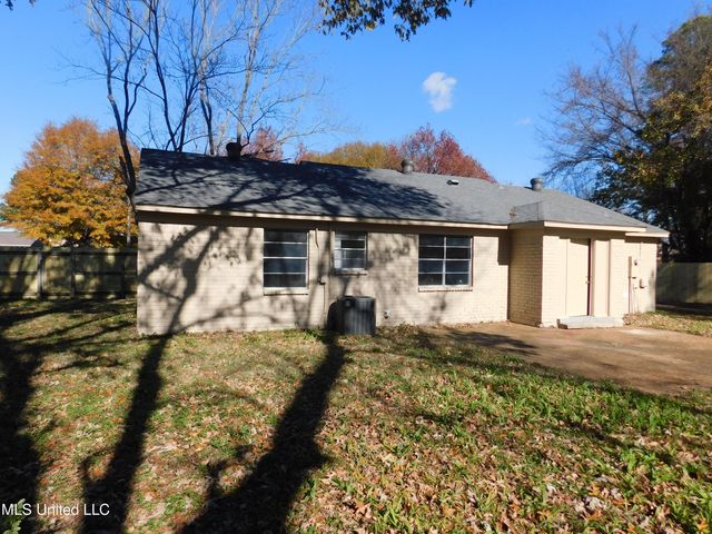 2775 Normandy Cove, Horn Lake, MS 38637