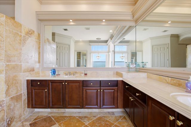 9599 Shepard Place, Wellington, FL 33414