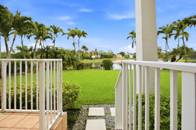 9599 Shepard Place, Wellington, FL 33414