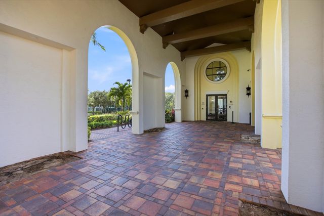 9599 Shepard Place, Wellington, FL 33414