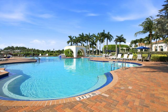 9599 Shepard Place, Wellington, FL 33414