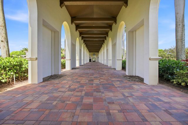 9599 Shepard Place, Wellington, FL 33414