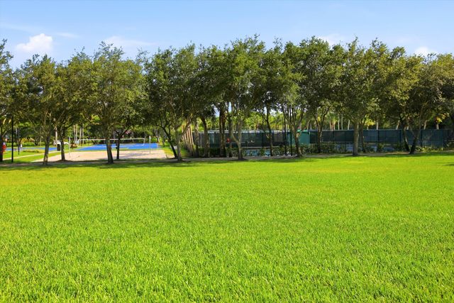 9599 Shepard Place, Wellington, FL 33414