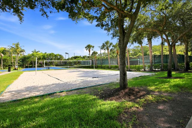 9599 Shepard Place, Wellington, FL 33414