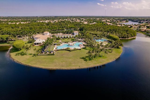 9599 Shepard Place, Wellington, FL 33414