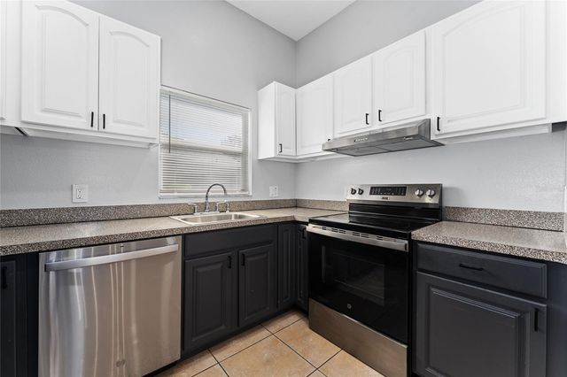 760 COUNTRY WOODS CIRCLE, Kissimmee, FL 34744