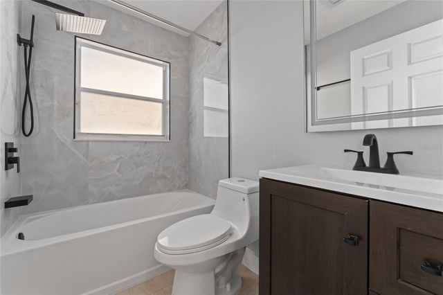 760 COUNTRY WOODS CIRCLE, Kissimmee, FL 34744