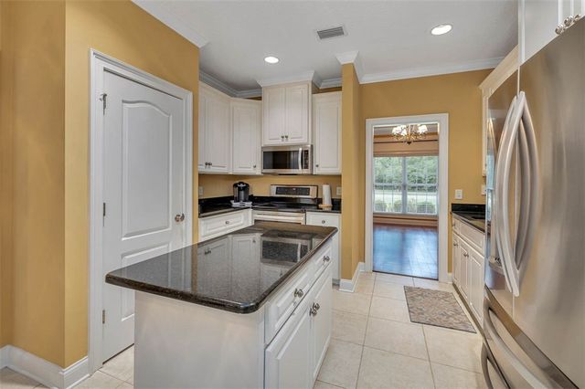 115 Spring Lake Circle, Brunswick, GA 31525