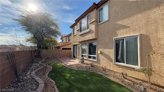 564 Tecate Valley Street, Las Vegas, NV 89138