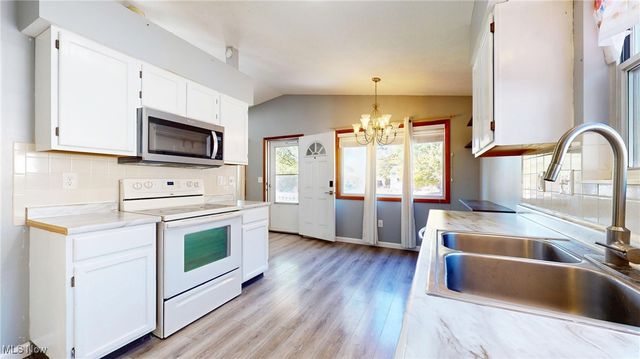 1357 Cayuga Avenue, Akron, OH 44312