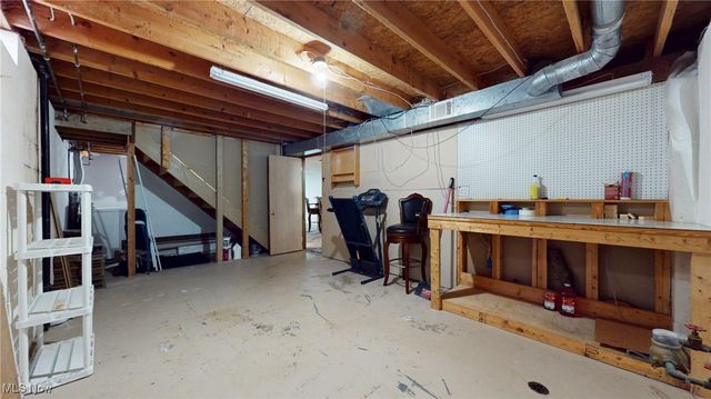 1357 Cayuga Avenue, Akron, OH 44312