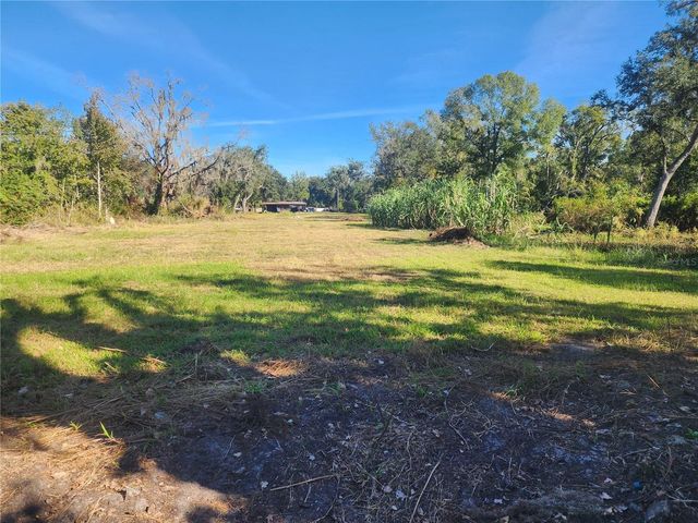 2102 SYDNEY DOVER ROAD, Dover, FL 33527