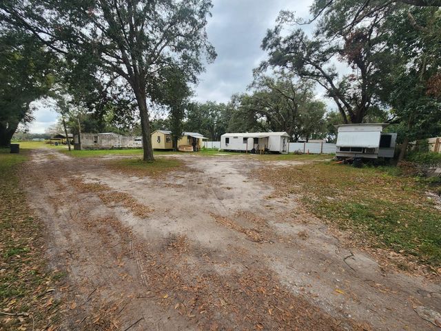 2102 SYDNEY DOVER ROAD, Dover, FL 33527
