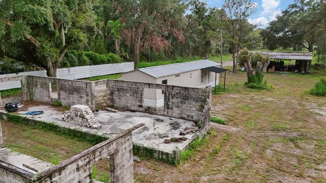 2102 SYDNEY DOVER ROAD, Dover, FL 33527