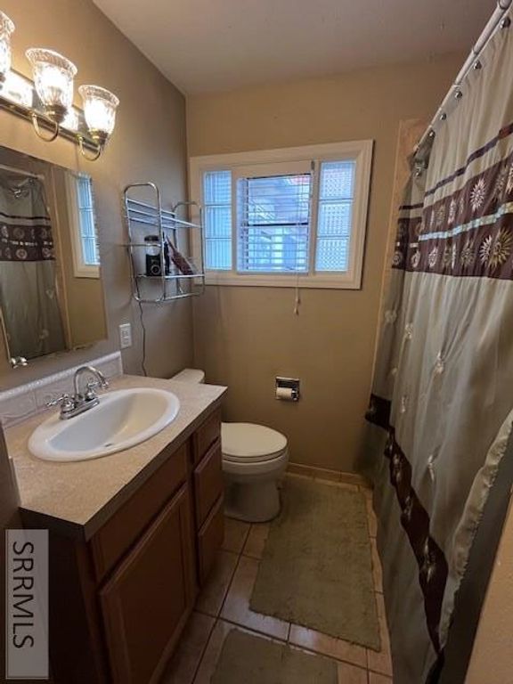 Image 10 of property listing at 1025 E 12th Street, Idaho Falls, ID 83401