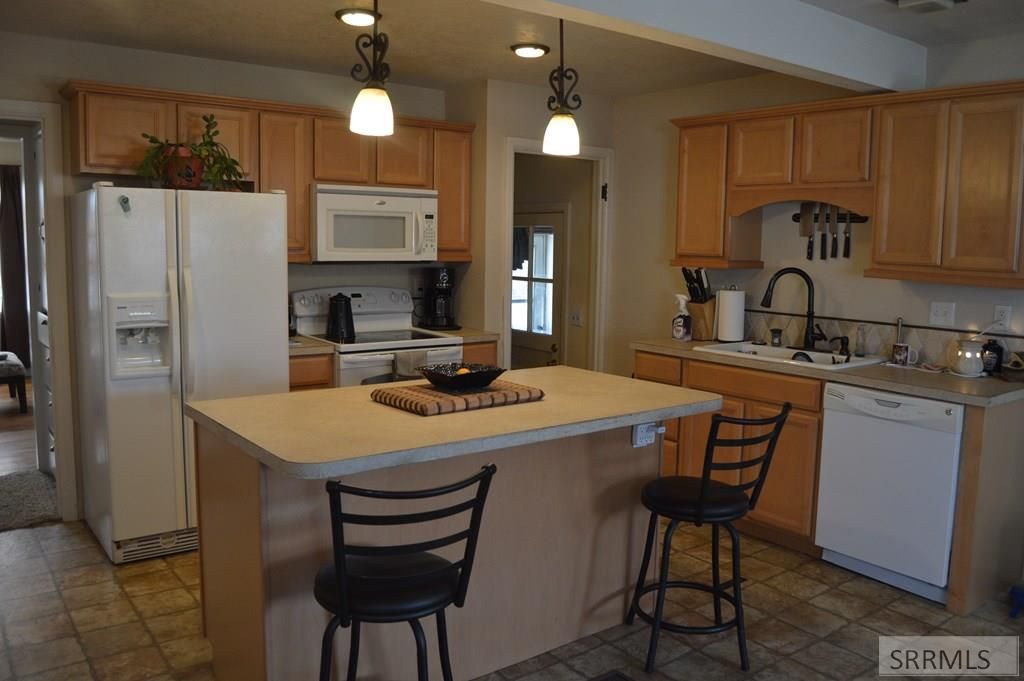 Image 5 of property listing at 1025 E 12th Street, Idaho Falls, ID 83401