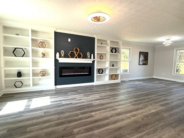 514 Berlin Drive, Versailles, KY 40383