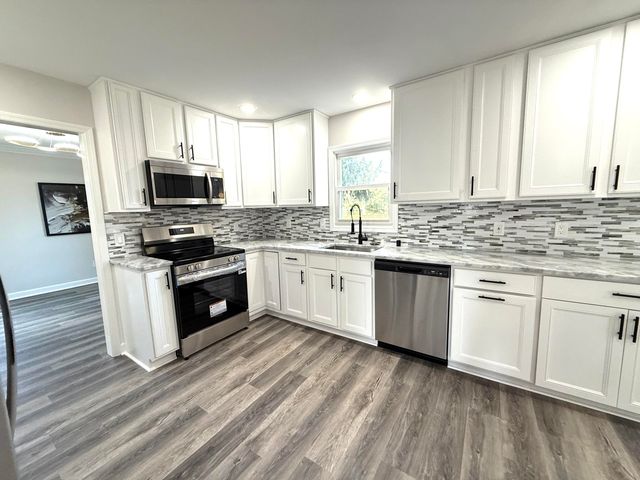 514 Berlin Drive, Versailles, KY 40383
