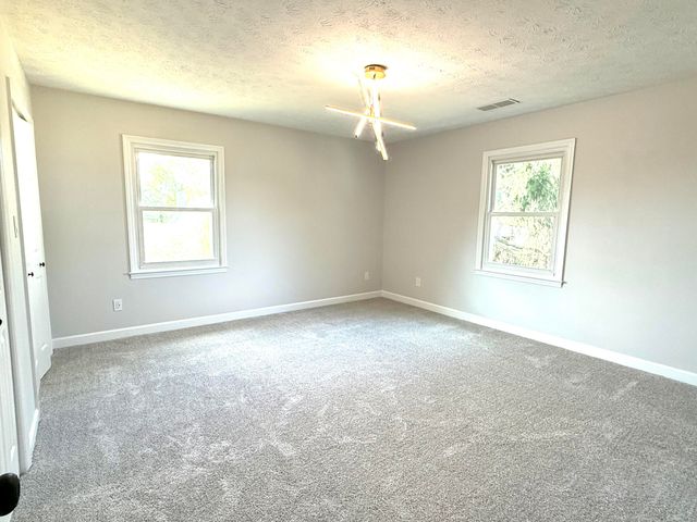 514 Berlin Drive, Versailles, KY 40383