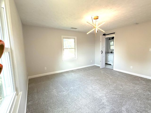 514 Berlin Drive, Versailles, KY 40383