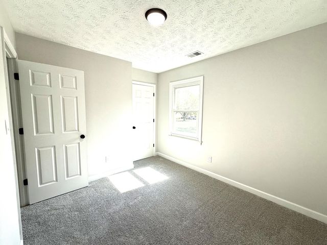 514 Berlin Drive, Versailles, KY 40383