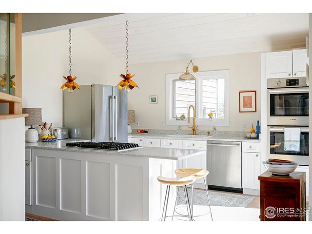 1040 Brook Rd, Boulder, CO 80302