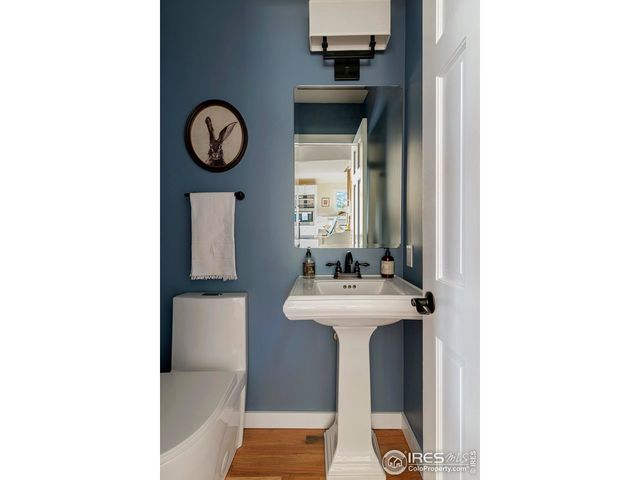 1040 Brook Rd, Boulder, CO 80302