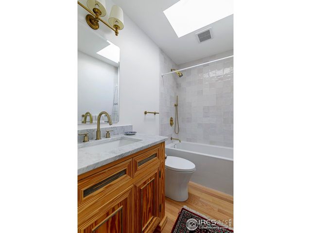 1040 Brook Rd, Boulder, CO 80302