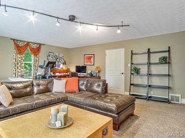 900 Engineer Road, Granite City, IL 62040