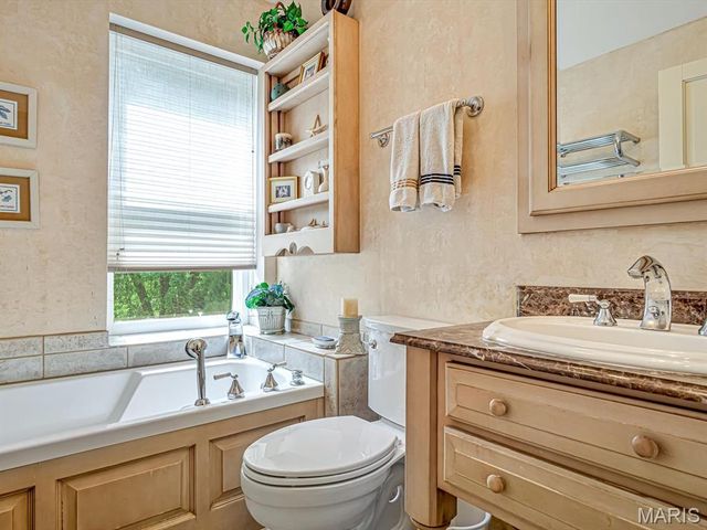 900 Engineer Road, Granite City, IL 62040