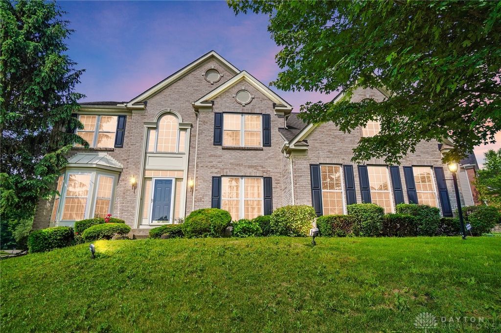 2435 Forest Oaks Drive, Beavercreek, OH 45431