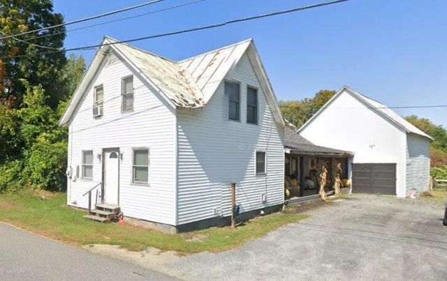 37 Maple Street, Bradford, VT 05033