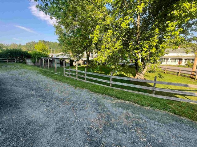 37 Maple Street, Bradford, VT 05033