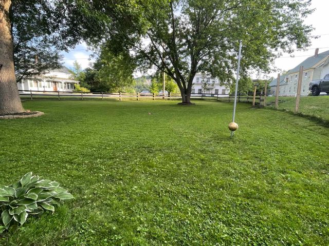 37 Maple Street, Bradford, VT 05033