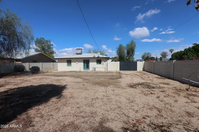 1701 W CLARENDON Avenue, Phoenix, AZ 85015