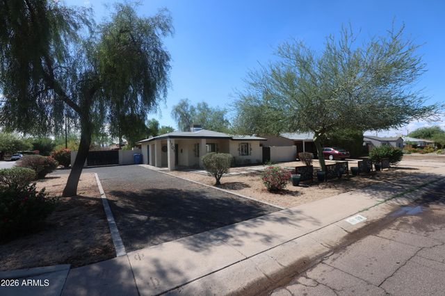 1701 W CLARENDON Avenue, Phoenix, AZ 85015