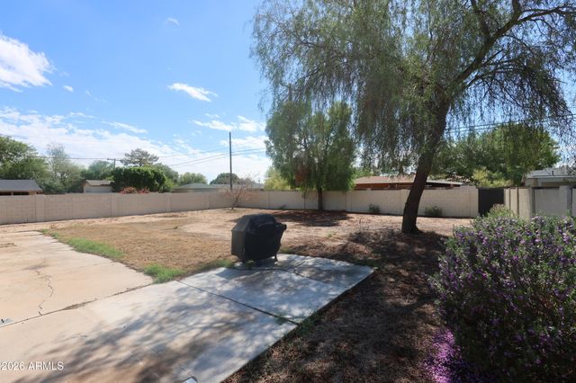 1701 W CLARENDON Avenue, Phoenix, AZ 85015