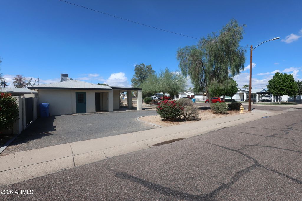 1701 W CLARENDON Avenue, Phoenix, AZ 85015 — photo 4