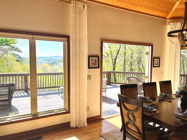 326 Garfield Drive, Ellijay, GA 30540