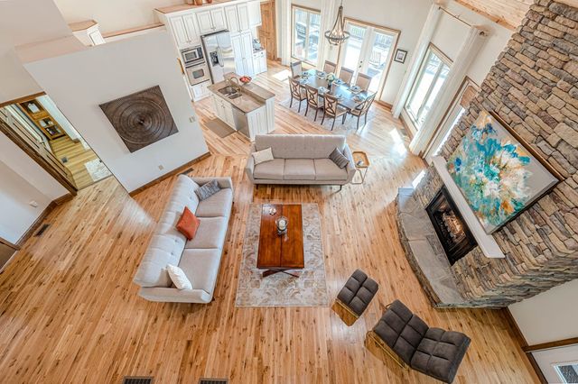 326 Garfield Drive, Ellijay, GA 30540