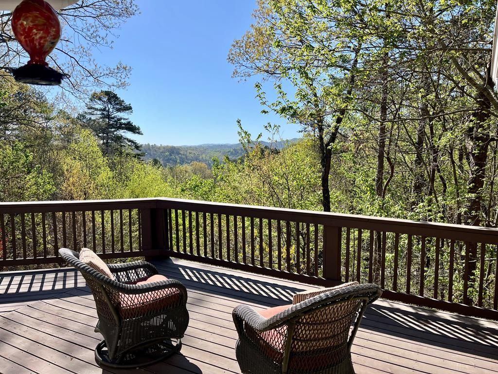 326 Garfield Drive, Ellijay, GA 30540