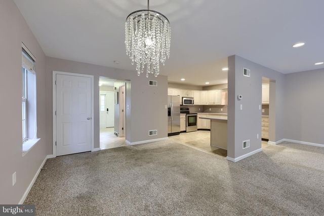 101 TOPLAND DR, Lancaster, PA 17601